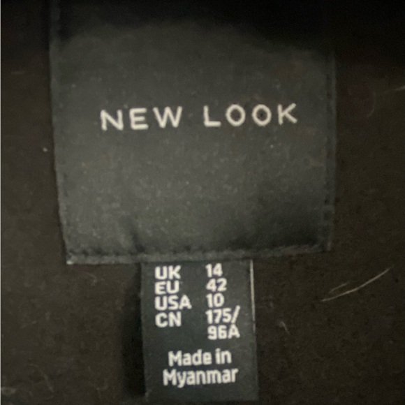 New Look Long Black Blazer Size 10 in excellent preowned condition as shown. - Picture 3 of 4